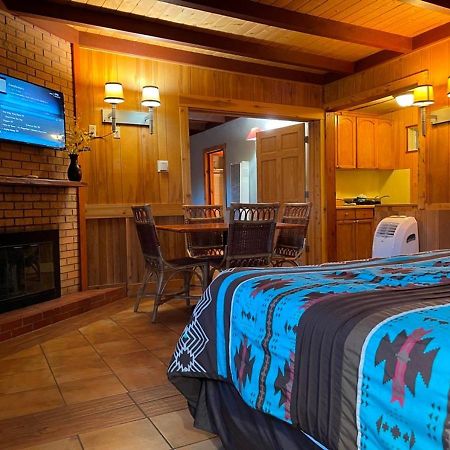 West Winds Lodge รุยโดโซ ภายนอก รูปภาพ