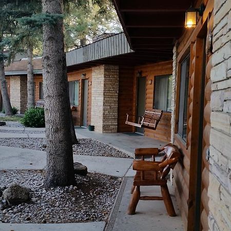 West Winds Lodge รุยโดโซ ภายนอก รูปภาพ