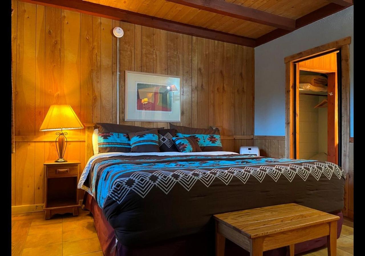 West Winds Lodge รุยโดโซ ภายนอก รูปภาพ