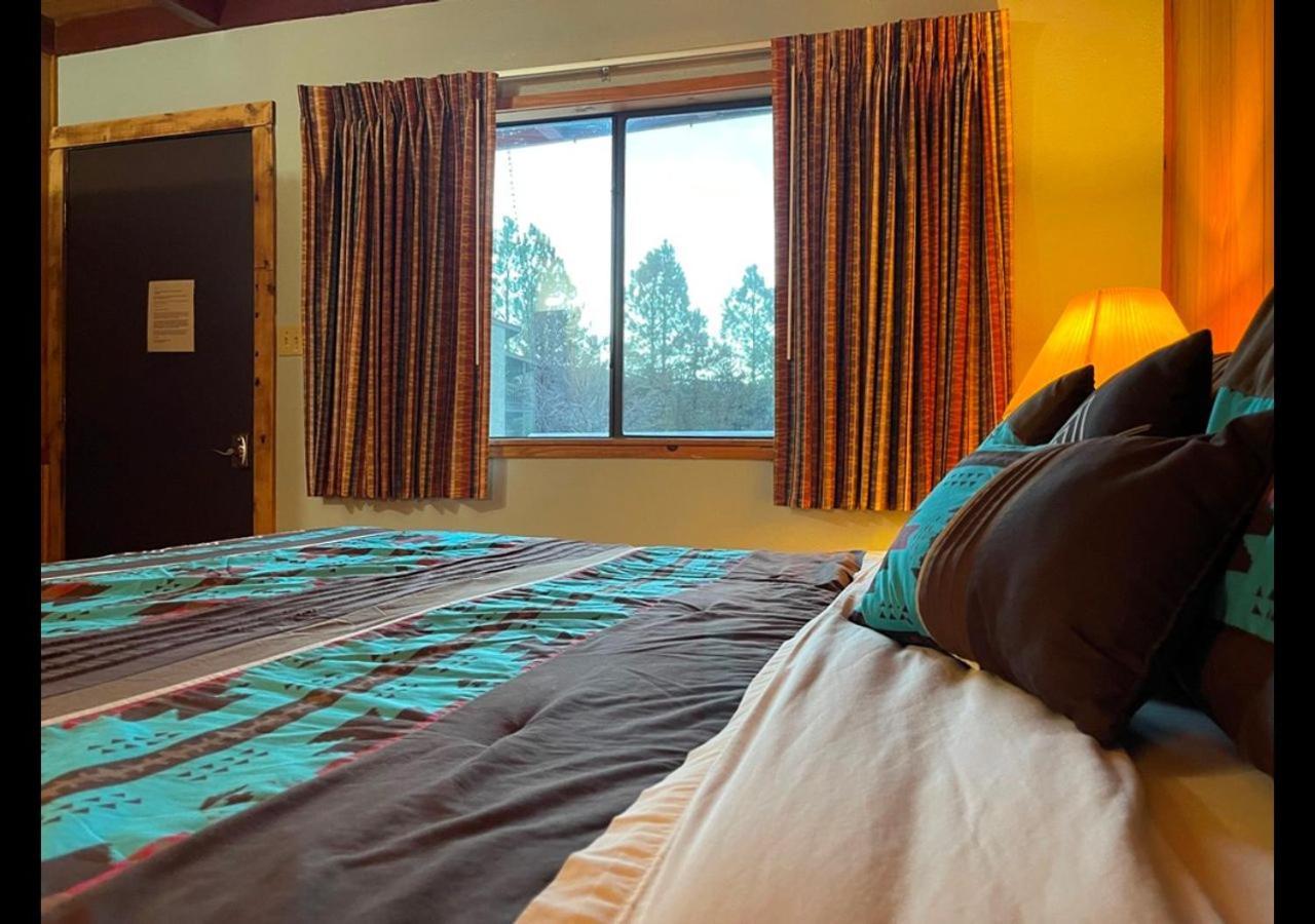 West Winds Lodge รุยโดโซ ภายนอก รูปภาพ